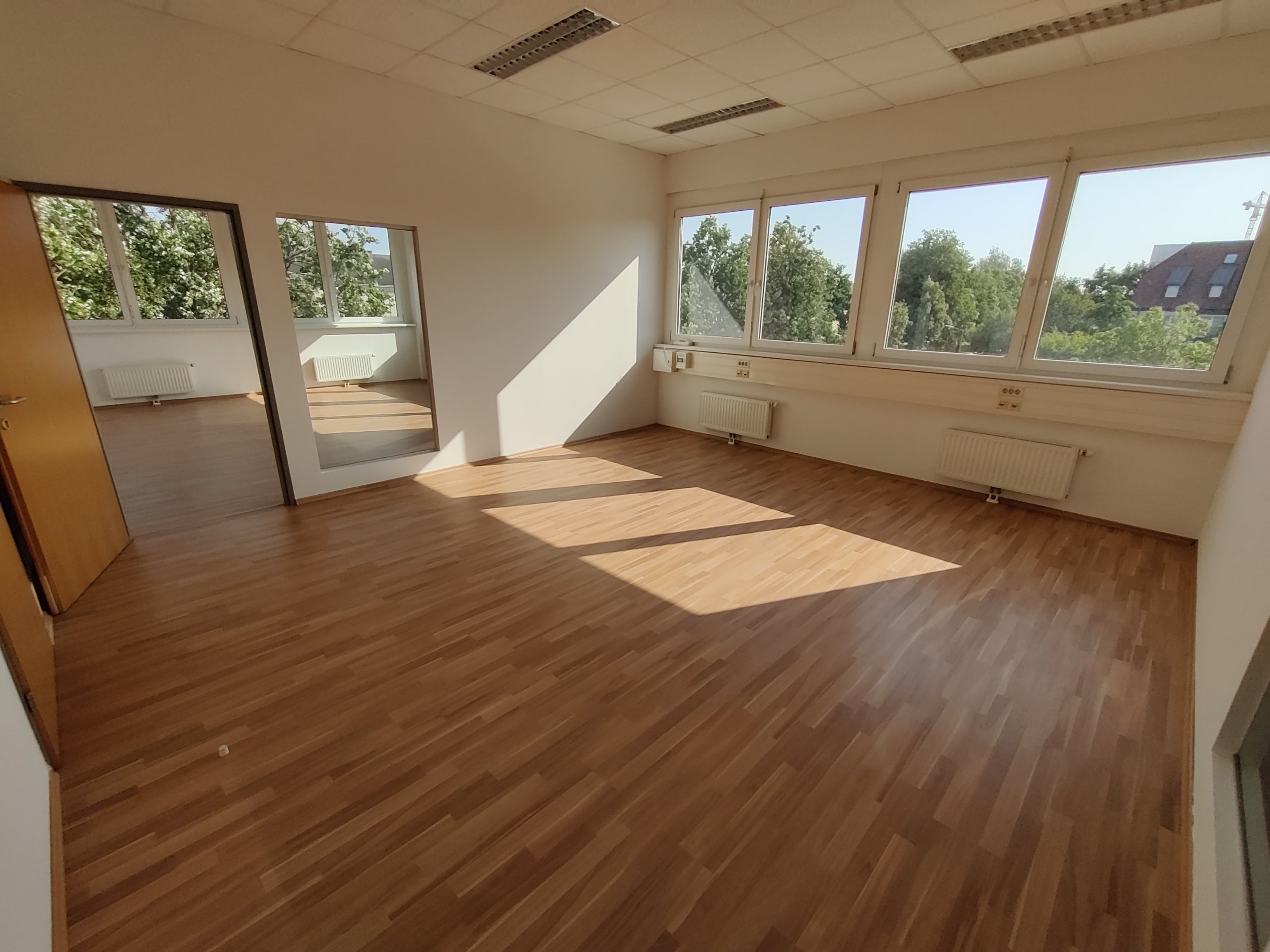 Freundliche Bürofläche in ruhiger Ecklage – 59,80 m² mit optimaler Raumaufteilung 2.N-08
